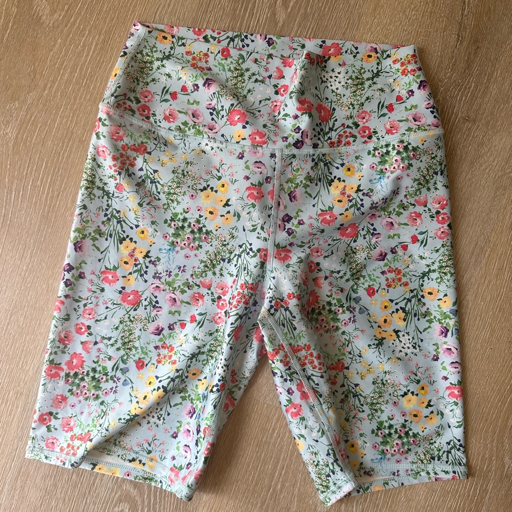 ALICE + OLIVIA  floral bike shorts - Picture 4 of 7